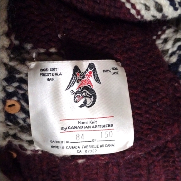 Filson Cowichan Bear and Cubs Shawl Cardigan and Scarf - Picture 9 of 11